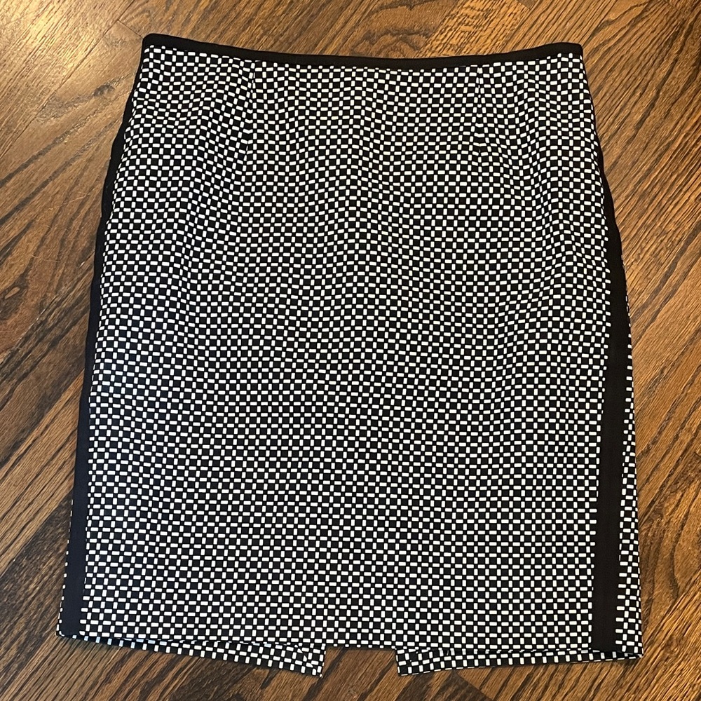 White House Black Market Checkered Pencil Skirt